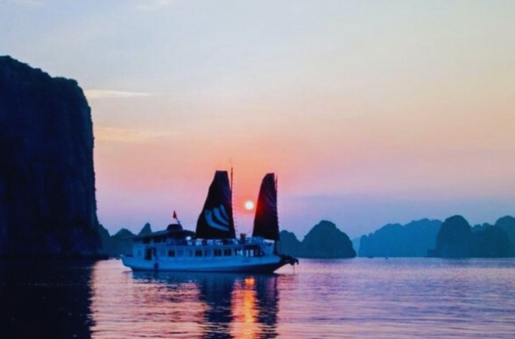Bhaya Legend 2 Cruise Halong Bay